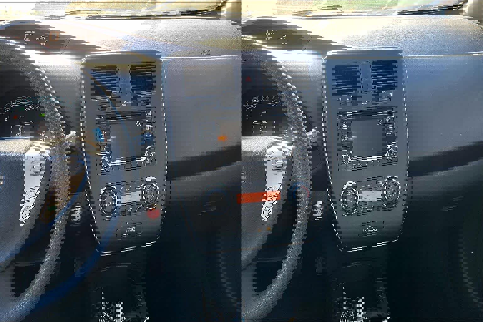 Used 2017 Nissan Leaf S w/ Charge Package image 6