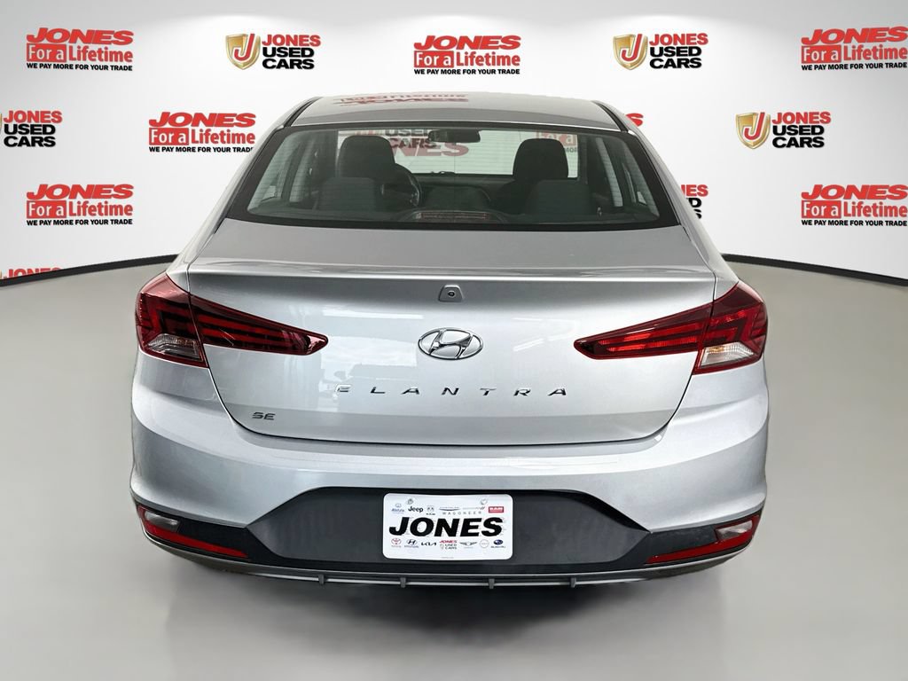 Used 2020 Hyundai Elantra SE w/ Cargo Package (C1) FWD image 13