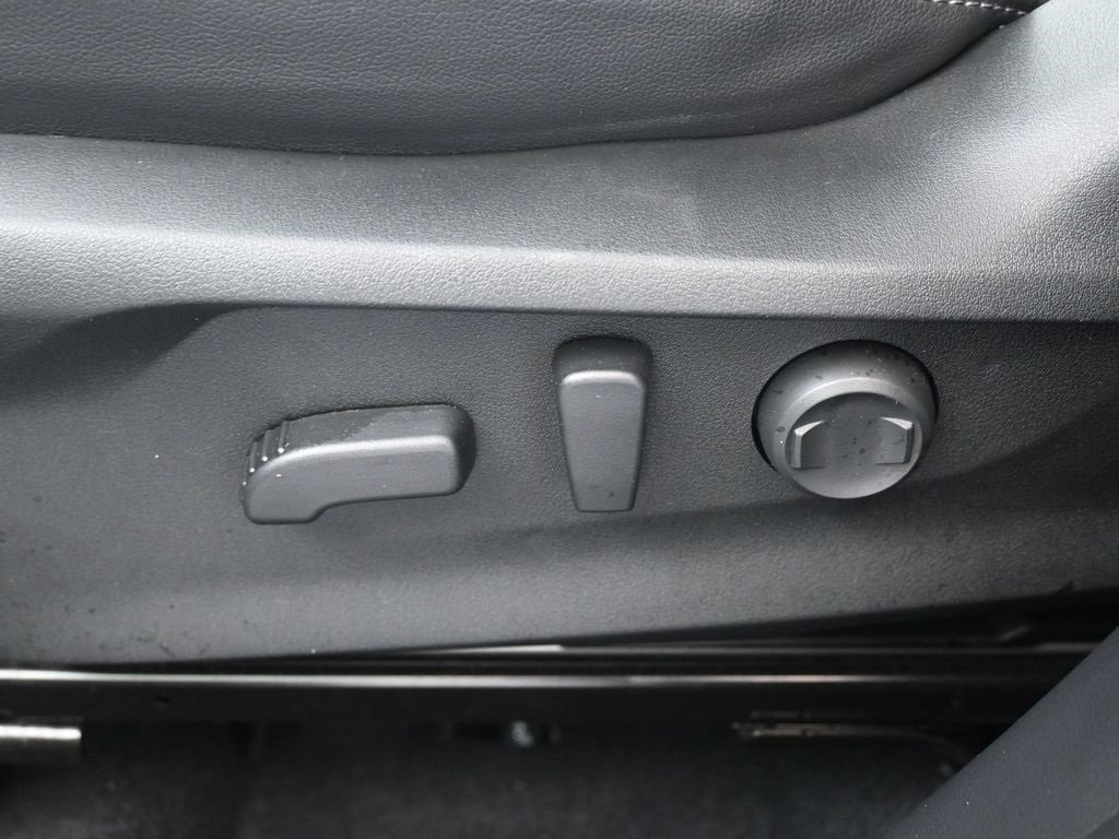 Used 2024 Subaru Forester Limited image 16