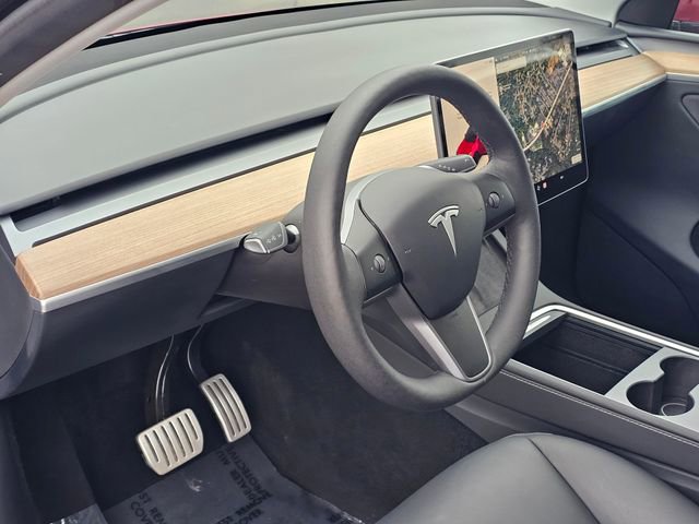 Used 2024 Tesla Model Y Performance image 15