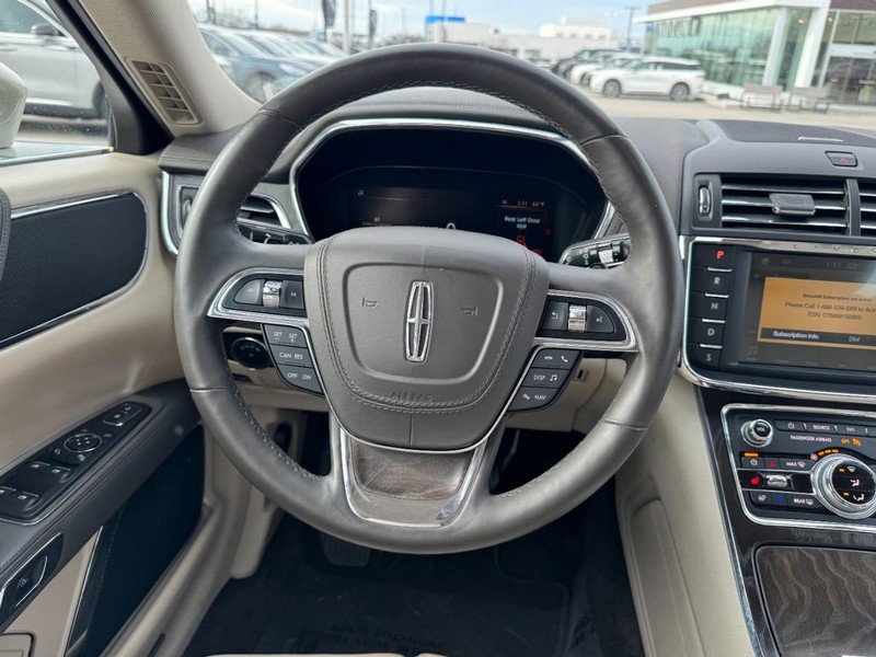 Used 2017 Lincoln Continental Select w/ Climate Package image 10