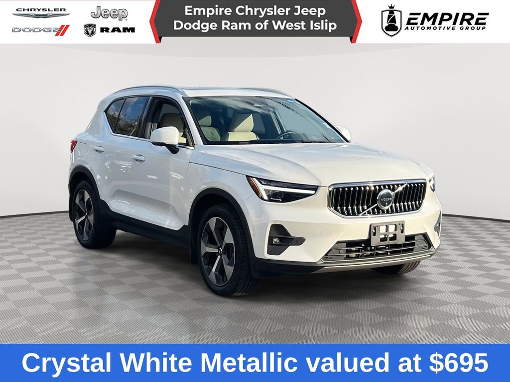 Used 2023 Volvo XC40 B5 Ultimate w/ Climate Package