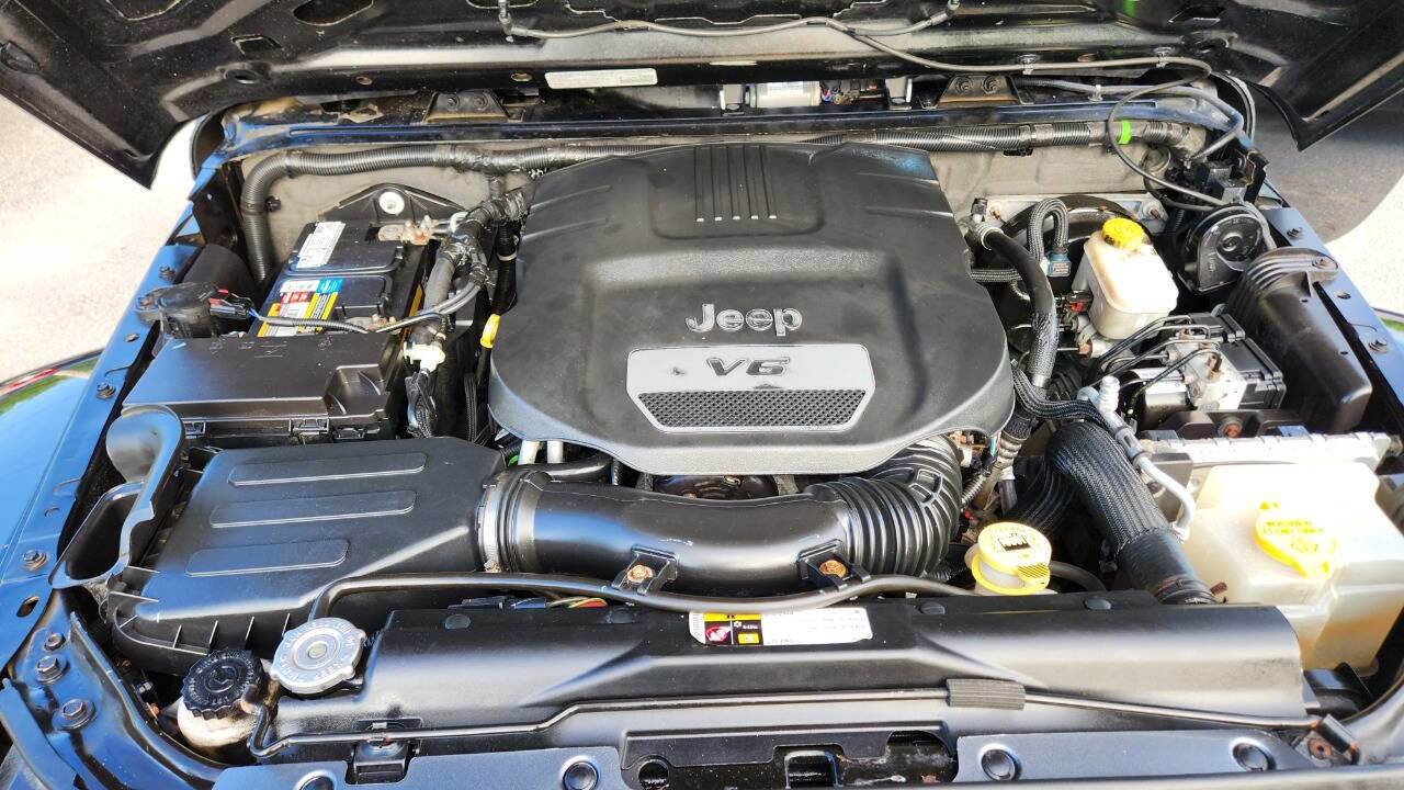 Used 2014 Jeep Wrangler Unlimited Sport AWD/4WD image 56