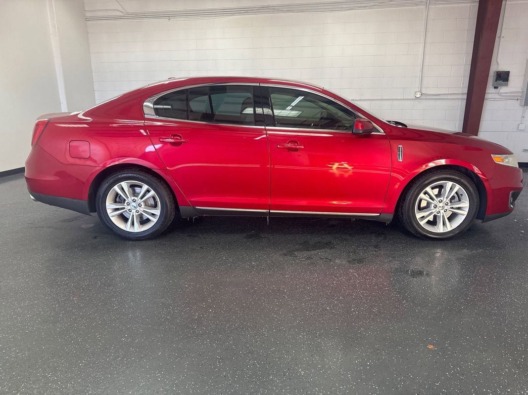 Used 2011 Lincoln MKS FWD image 3