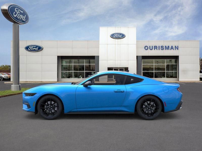 New 2025 Ford Mustang Coupe image 4