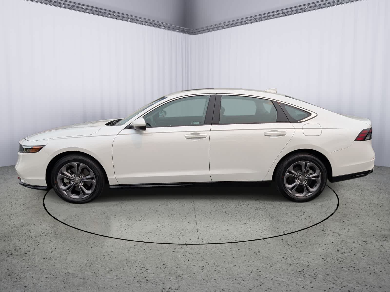 Certified 2025 Honda Accord EX-L image 6