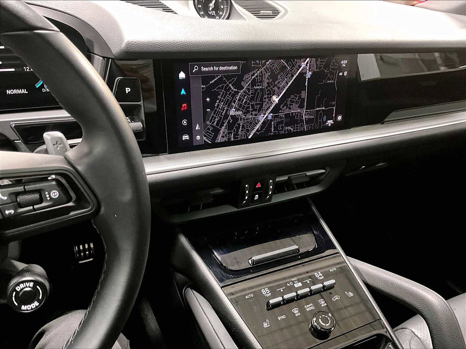 Used 2024 Porsche Cayenne S image 19