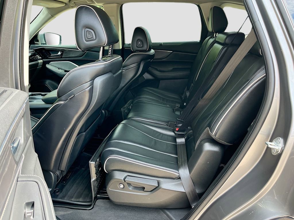 Used 2023 Acura MDX SH-AWD w/ Advance Package image 26