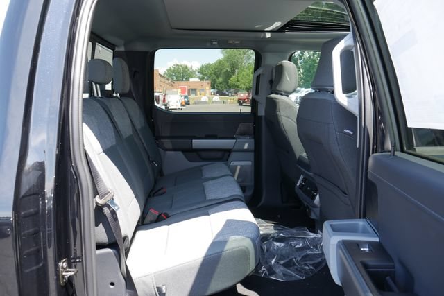 New 2026 Ford F350 XLT w/ XLT Premium Package AWD/4WD image 25