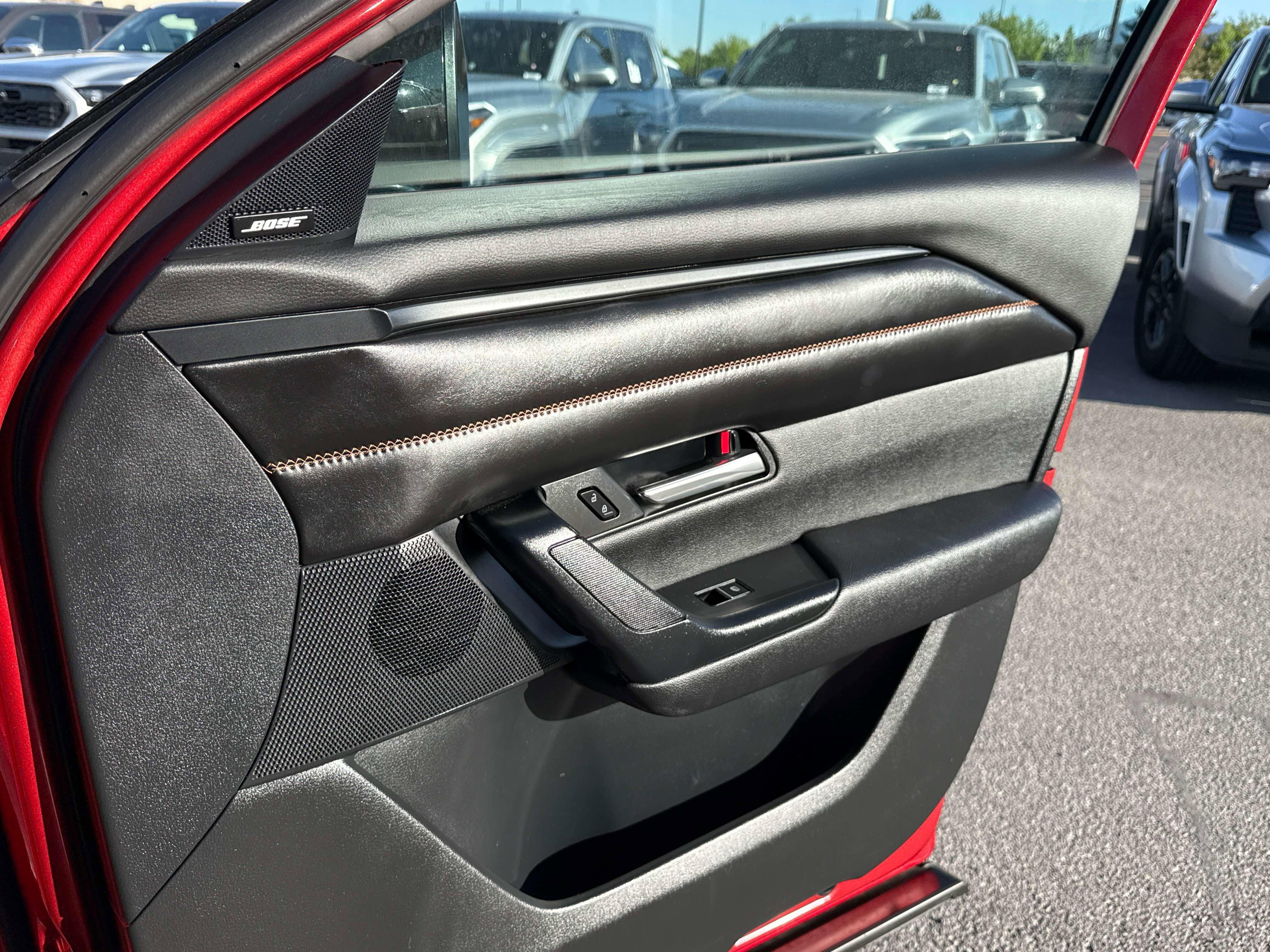 Used 2025 MAZDA CX-50 2.5 Hybrid w/ Premium Plus Pkg image 17