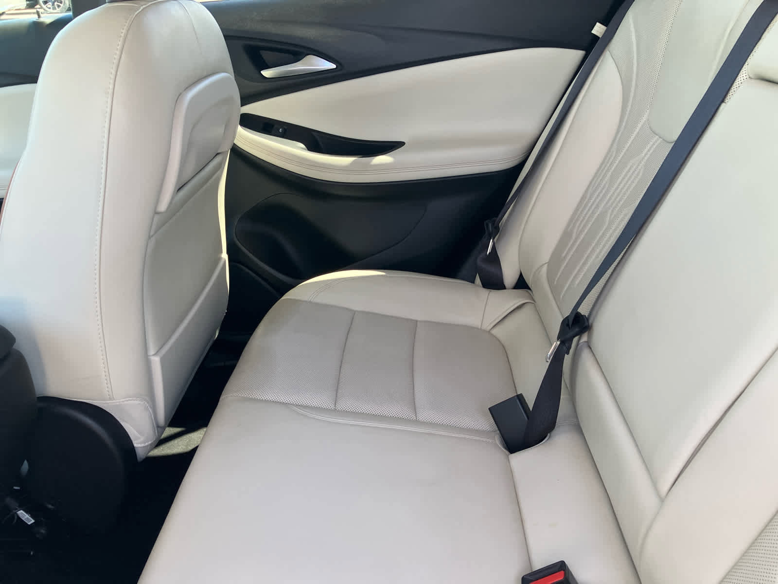 Used 2024 Buick Encore GX Avenir w/ Avenir Convenience Package AWD/4WD image 34