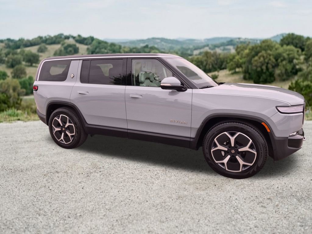 Used 2024 Rivian R1S Adventure AWD/4WD image 13