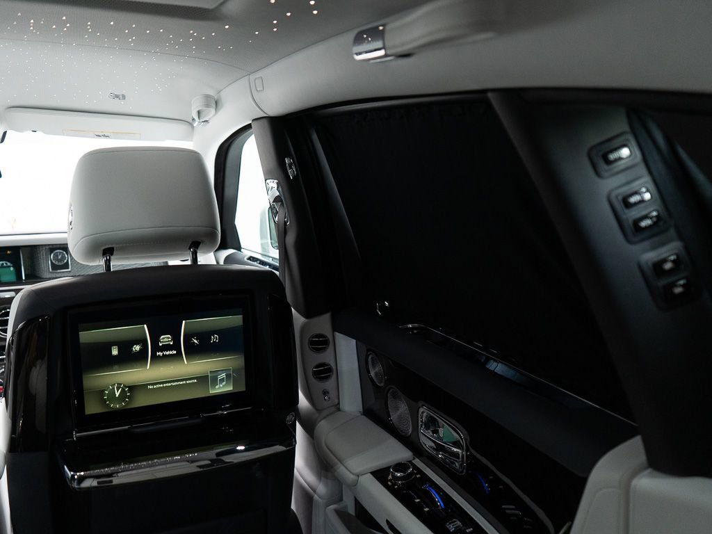 Certified 2023 Rolls-Royce Phantom Sedan RWD image 32