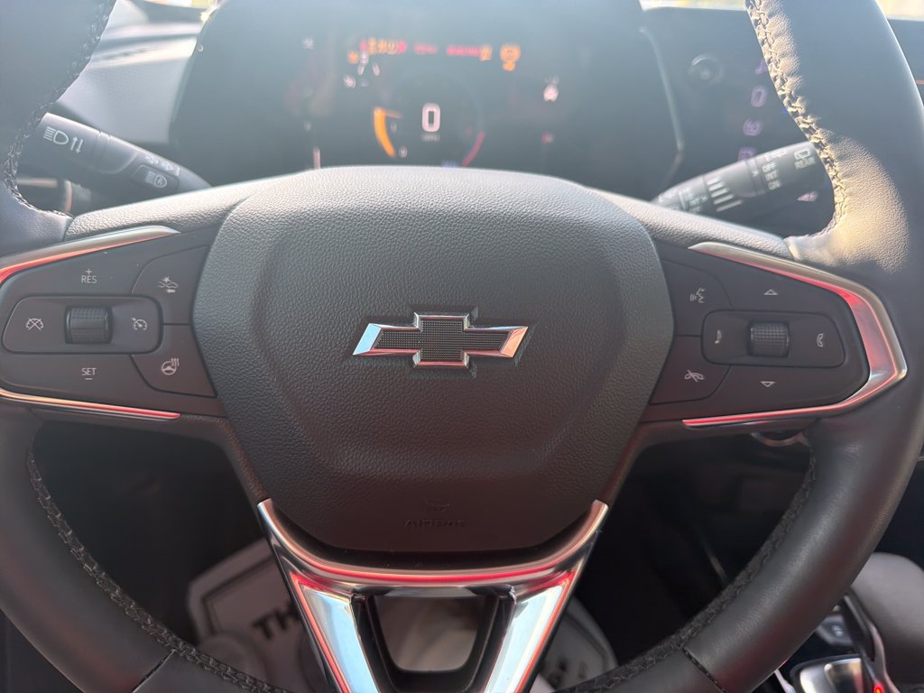 Used 2025 Chevrolet Trax ACTIV FWD image 17