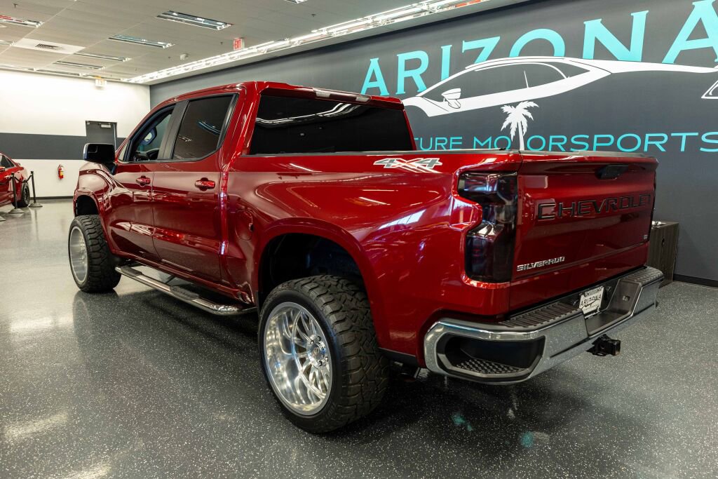 Used 2021 Chevrolet Silverado 1500 LT image 9