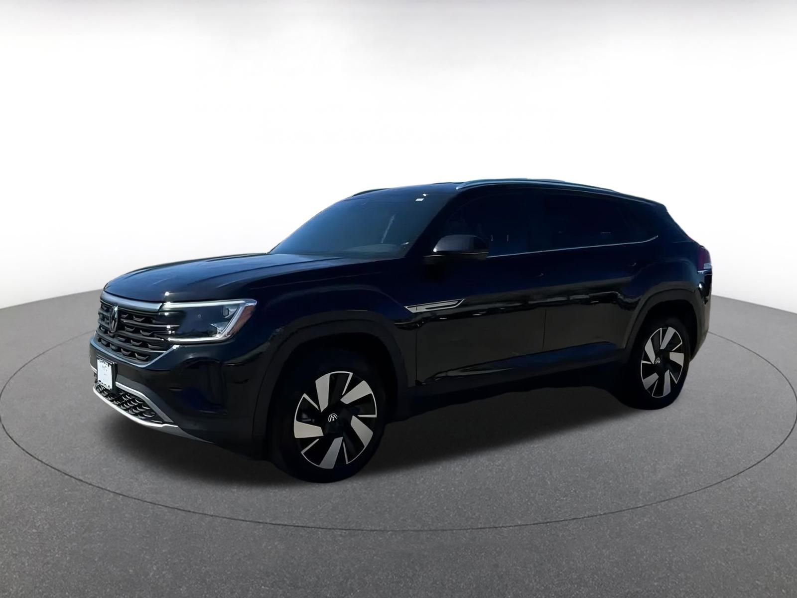 Used 2025 Volkswagen Atlas Cross Sport SE image 7