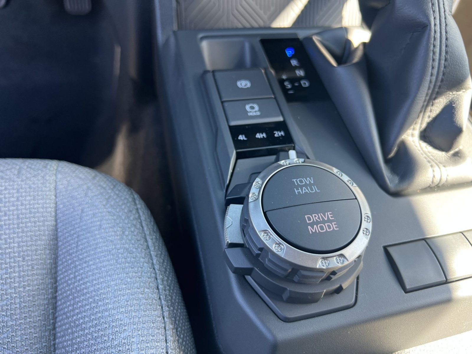 New 2026 Toyota 4Runner SR5 AWD/4WD image 24