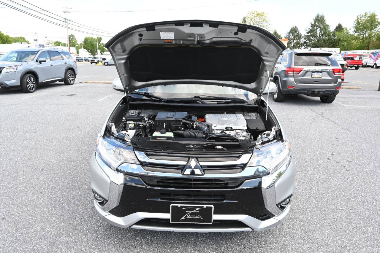Used 2018 Mitsubishi Outlander SEL AWD/4WD image 37
