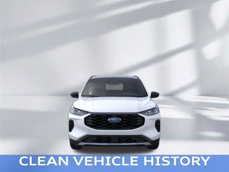 Used 2025 Ford Escape ST-Line w/ Cold Weather Package image 7