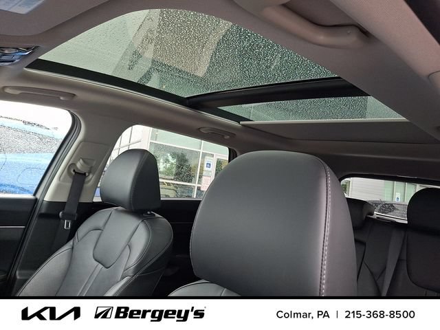 Certified 2025 Kia Sorento S w/ Panoramic Sunroof Package AWD/4WD image 17