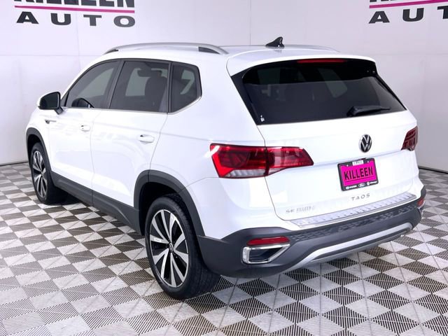 Used 2024 Volkswagen Taos SE image 5