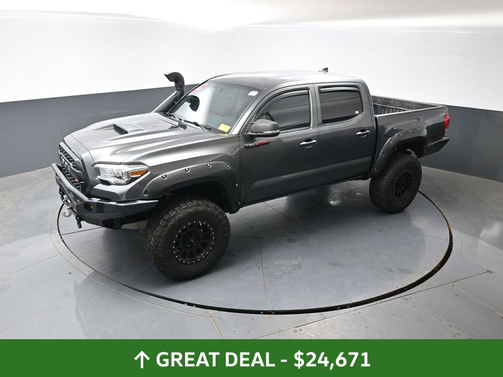 Used 2016 Toyota Tacoma TRD Sport w/ Towing Package AWD/4WD image 44