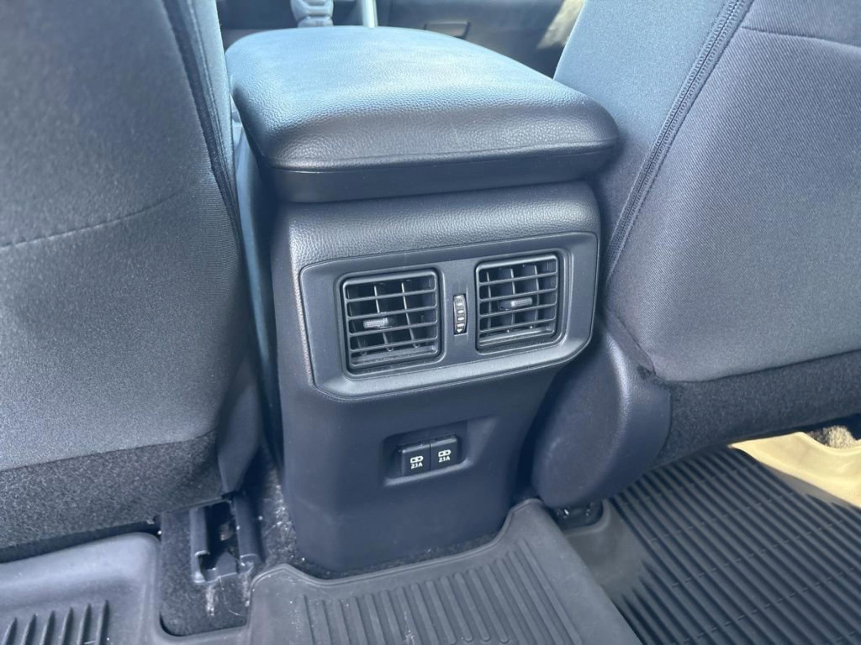 Used 2021 Toyota RAV4 XLE image 11