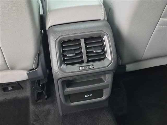 Used 2022 Volkswagen Taos SE FWD image 20