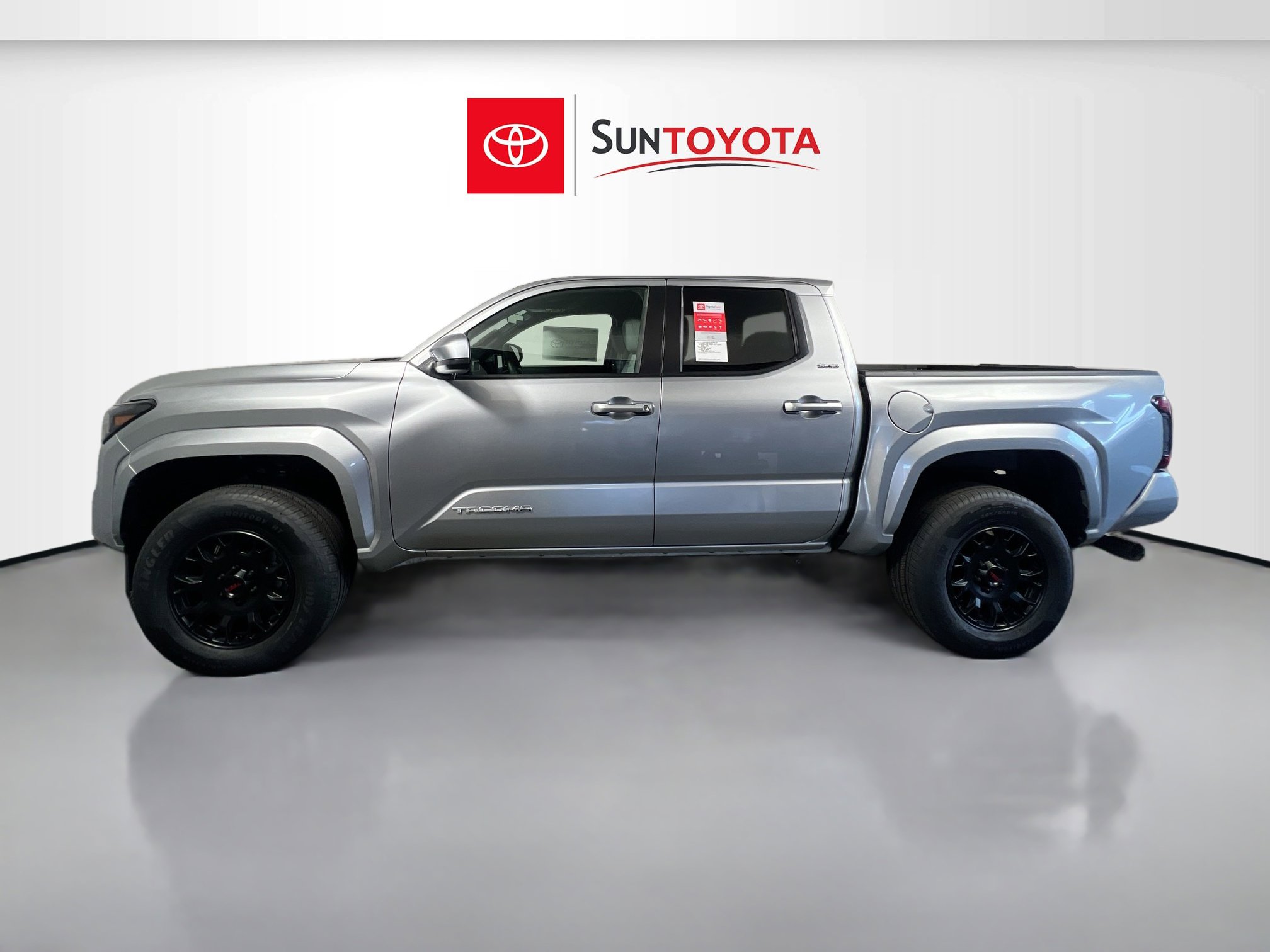New 2025 Toyota Tacoma SR5 image 7