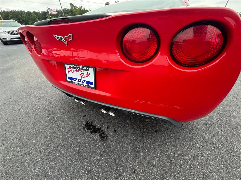 Used 2007 Chevrolet Corvette Coupe w/ Preferred Equipment Group RWD image 6