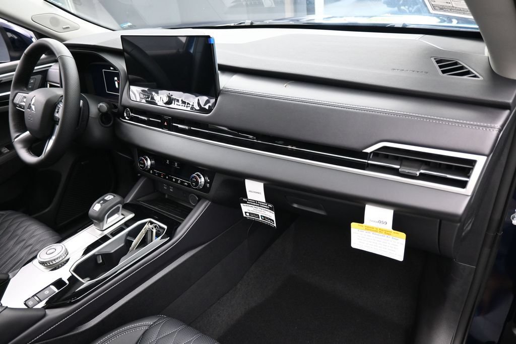 New 2026 Mitsubishi Outlander SEL FWD image 49