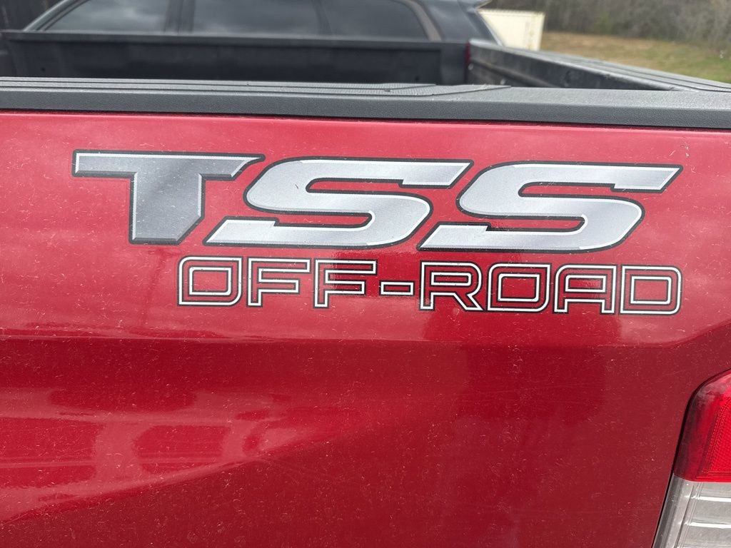 Used 2020 Toyota Tundra SR5 w/ SR5 Leather Package image 5