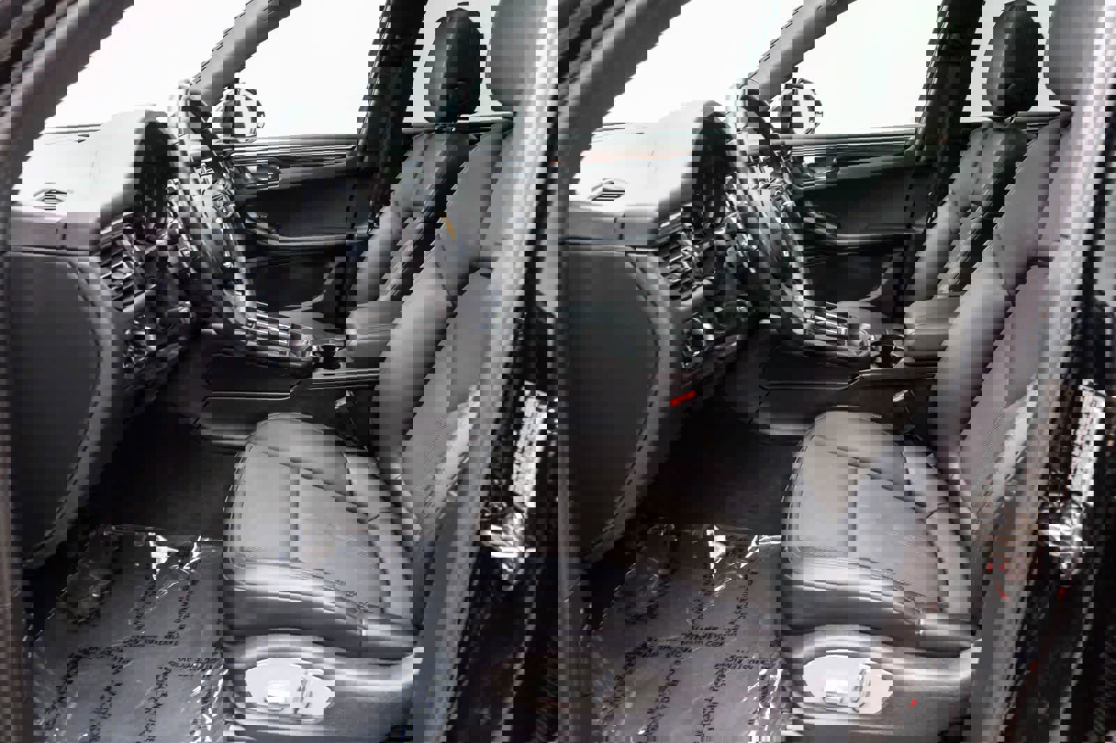 Used 2022 Porsche Macan image 10