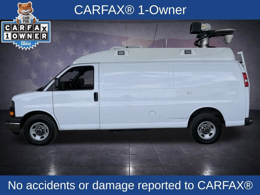Used 2014 GMC Savana 3500 Extended RWD image 2