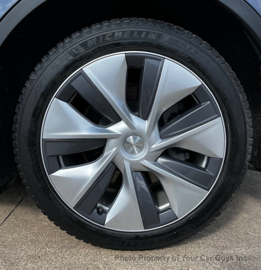 Used 2020 Tesla Model Y Long Range AWD/4WD image 30