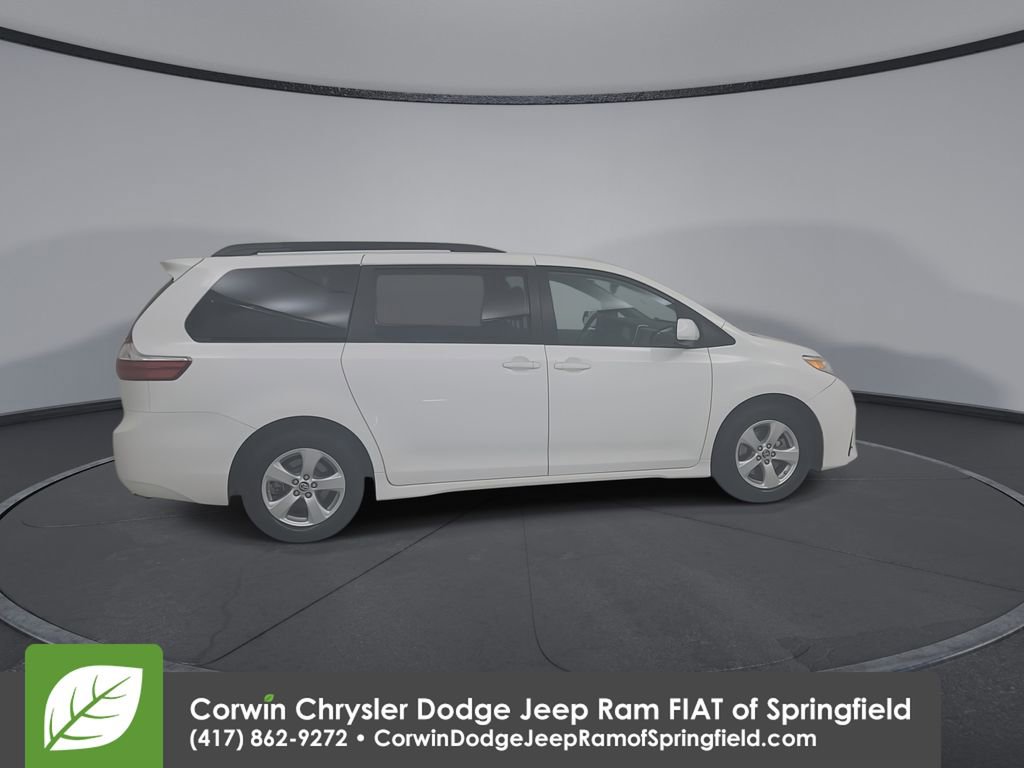 Used 2019 Toyota Sienna LE image 16