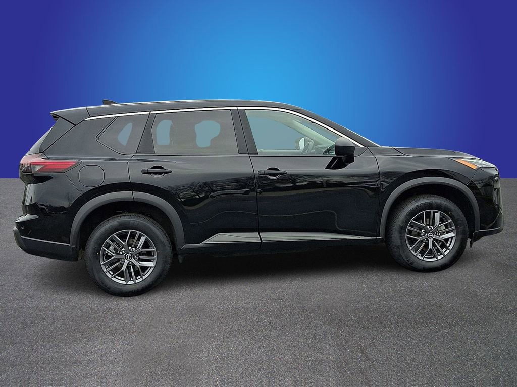 Used 2024 Nissan Rogue S image 7