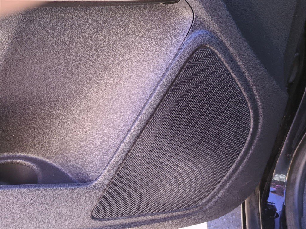 Certified 2022 GMC Canyon Elevation w/ Trailering Package image 18