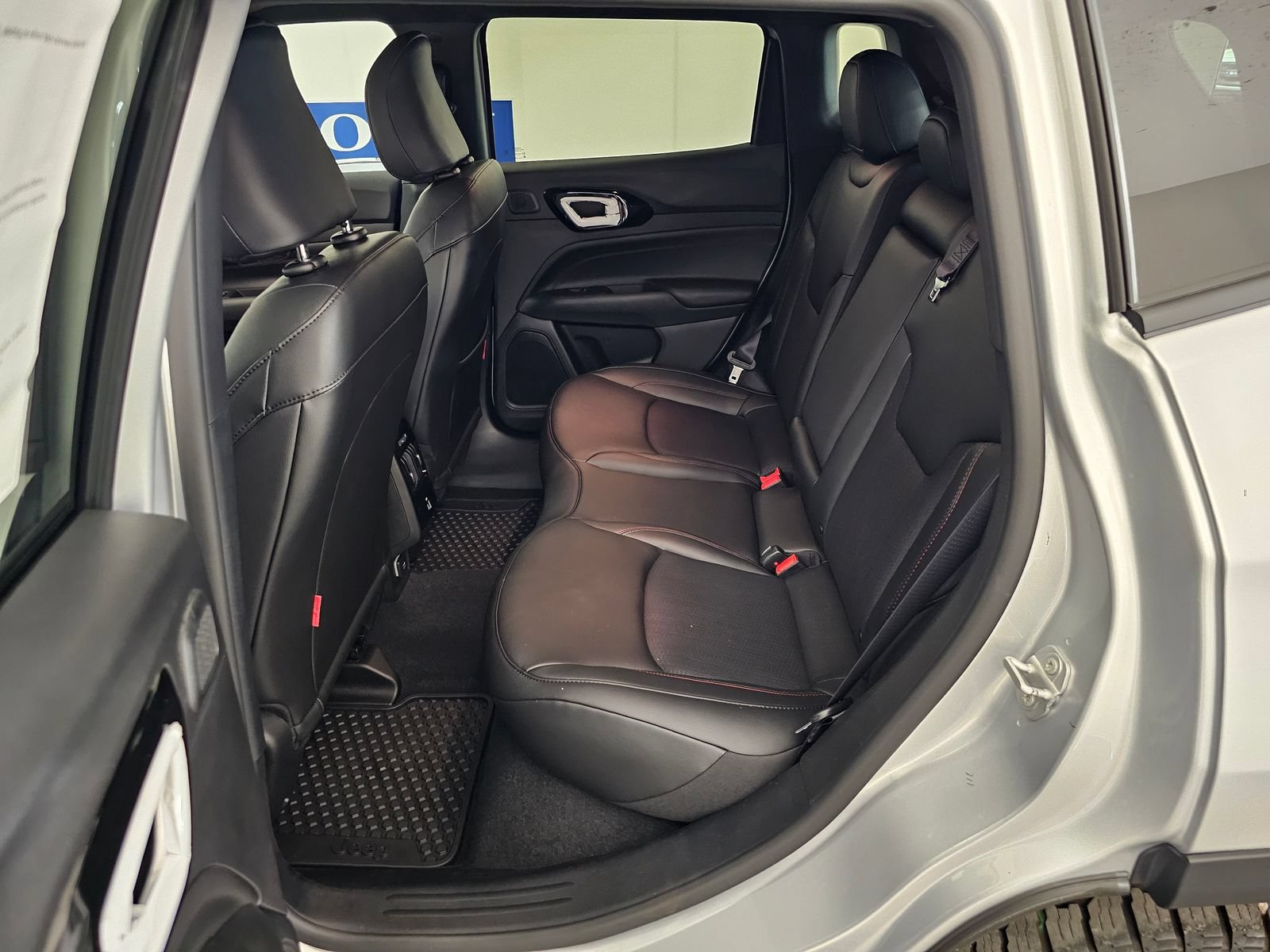 New 2026 Jeep Compass Trailhawk w/ Sun, Sound & Navigation Group AWD/4WD image 21