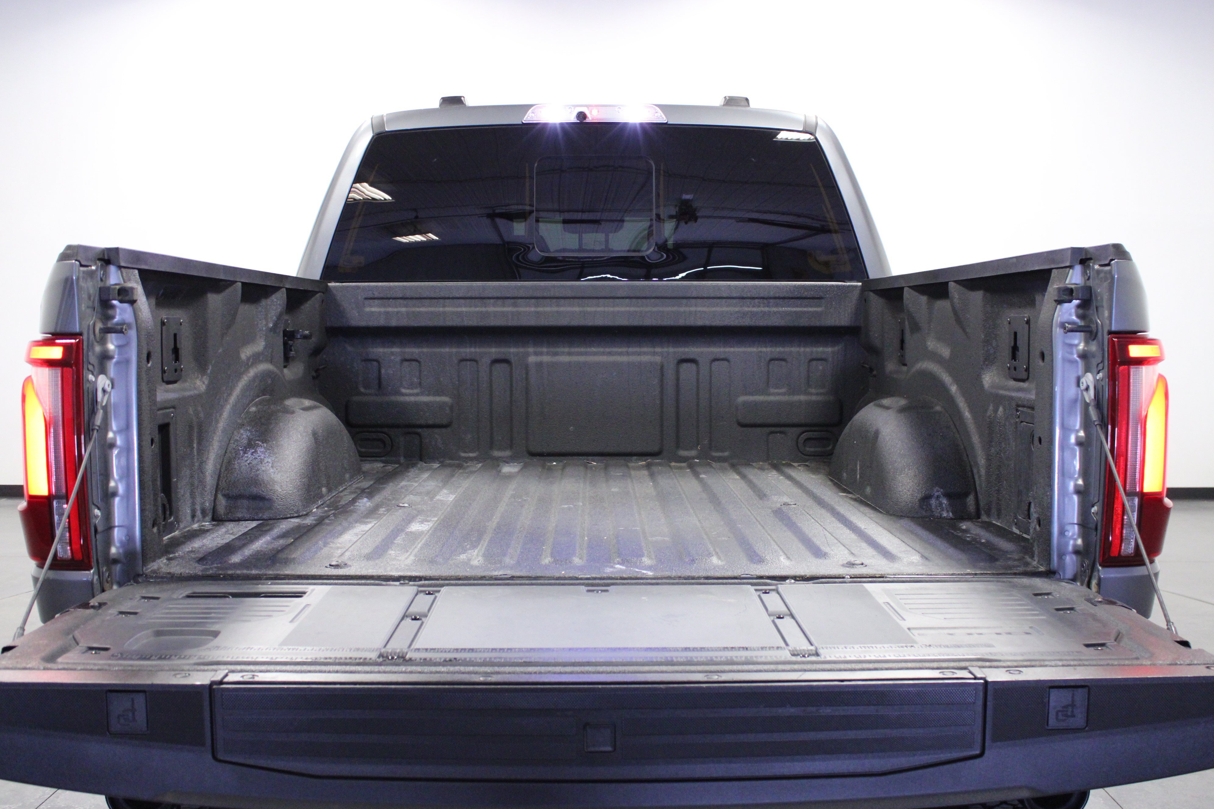 Used 2024 Ford F150 Raptor w/ Equipment Group 803A Raptor R AWD/4WD image 14