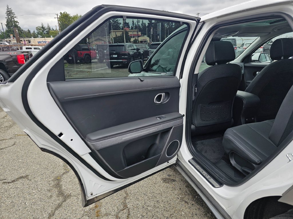 Used 2023 Hyundai Ioniq 5 Limited w/ Cargo Package AWD/4WD image 15