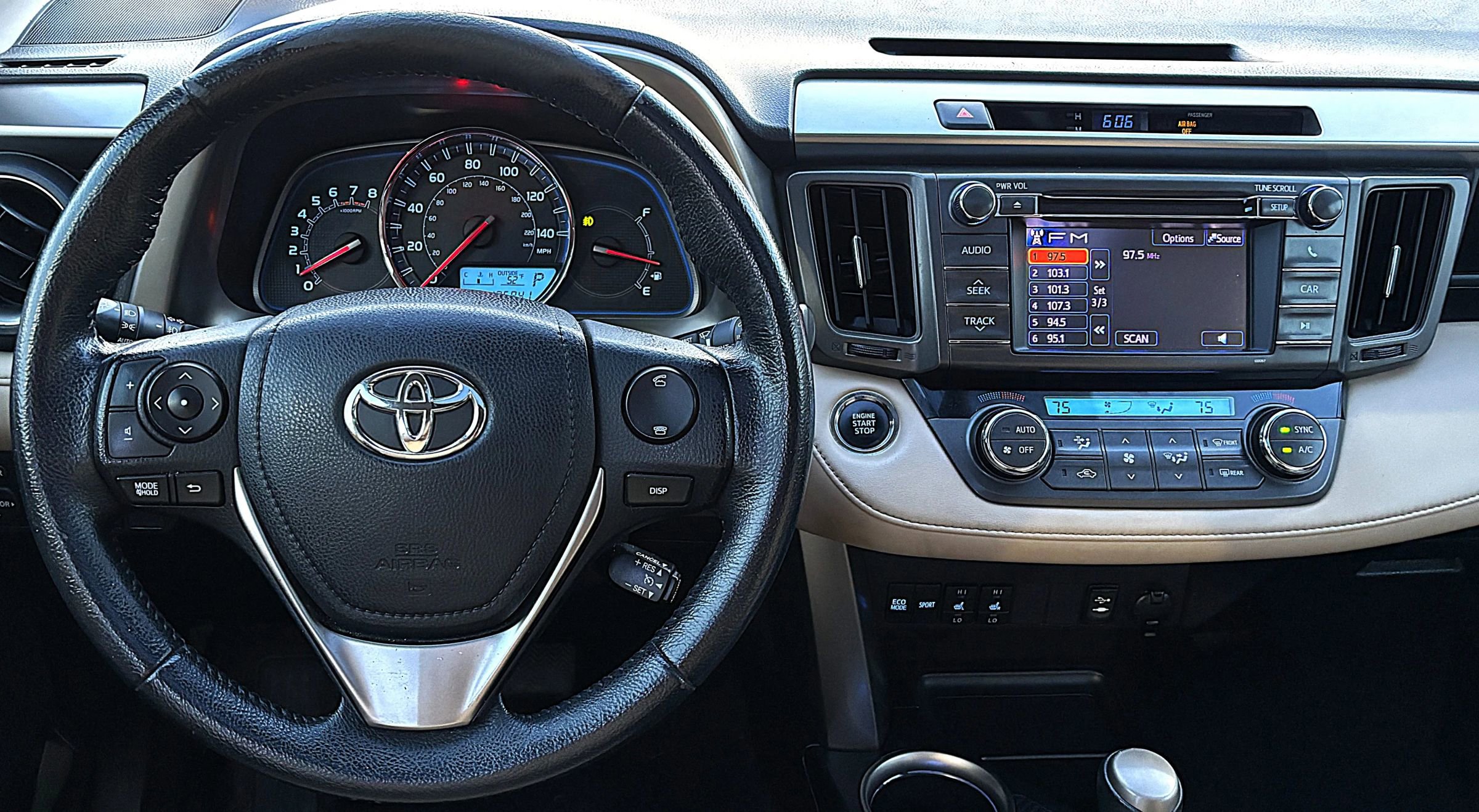 Used 2013 Toyota RAV4 Limited image 10