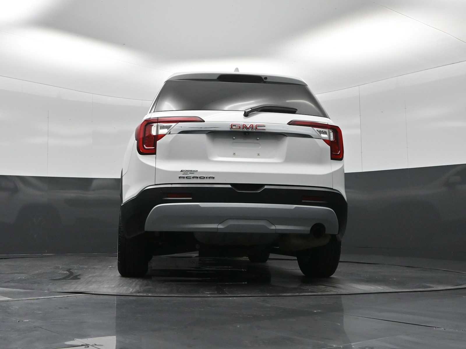 Used 2021 GMC Acadia SLE w/ LPO, Cargo Package image 33