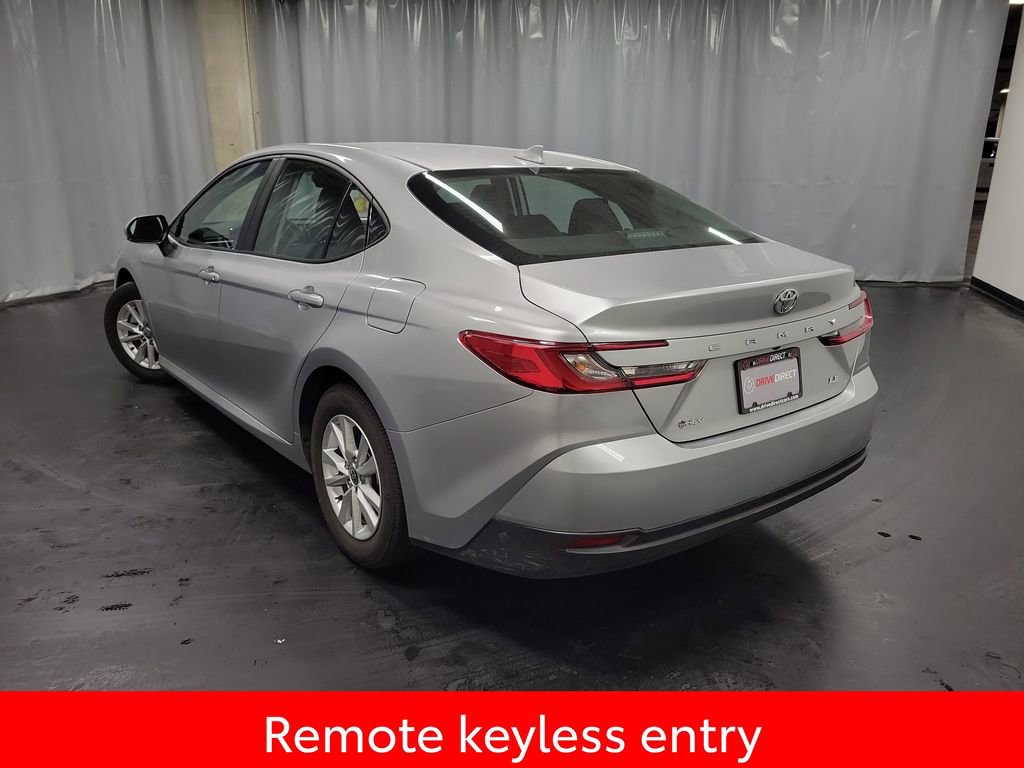 Used 2025 Toyota Camry LE image 6