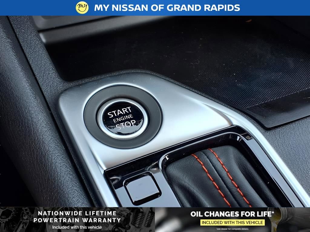 New 2025 Nissan Sentra SR image 19