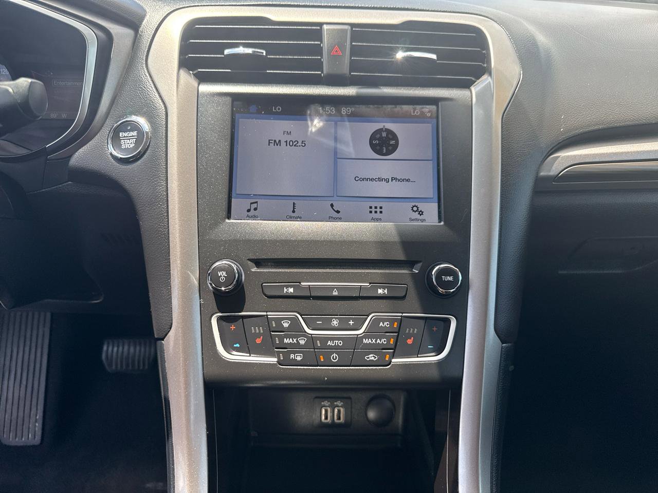 Used 2019 Ford Fusion SEL FWD image 19