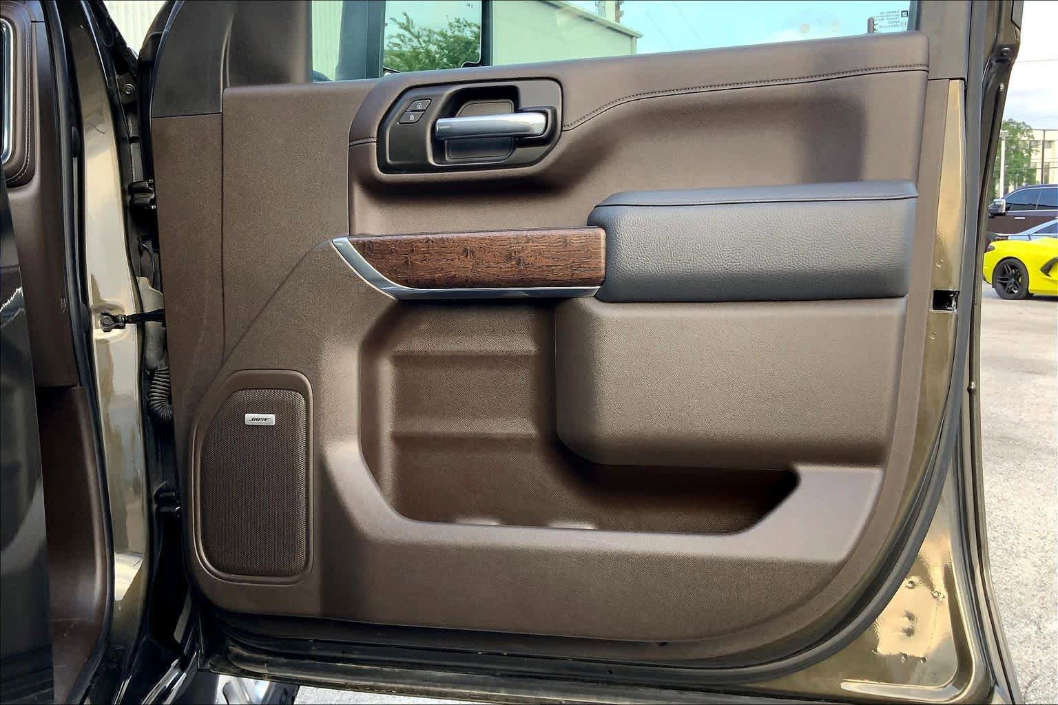 Used 2022 GMC Sierra 3500 Denali w/ Technology Package AWD/4WD image 23