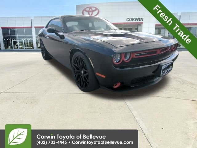 Used 2016 Dodge Challenger SXT w/ Driver Convenience Group