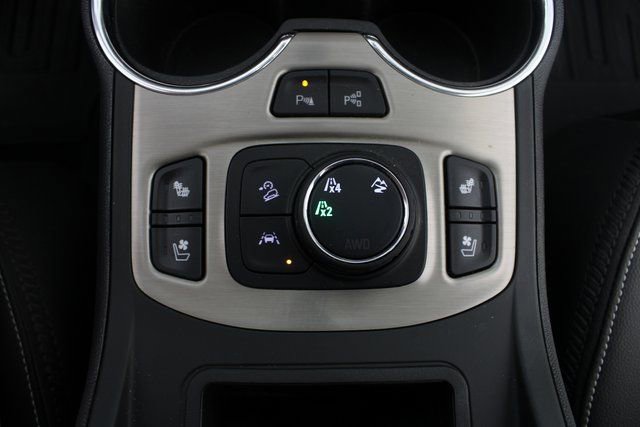 Used 2023 GMC Terrain Denali w/ Denali Premium Package image 8