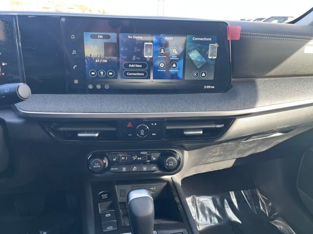 New 2026 Nissan Kicks SV image 21